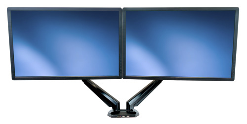 Libere espacio valioso en su área de trabajo al montar dos monitores sobre su escritorio/mesa, uno al lado del otro.